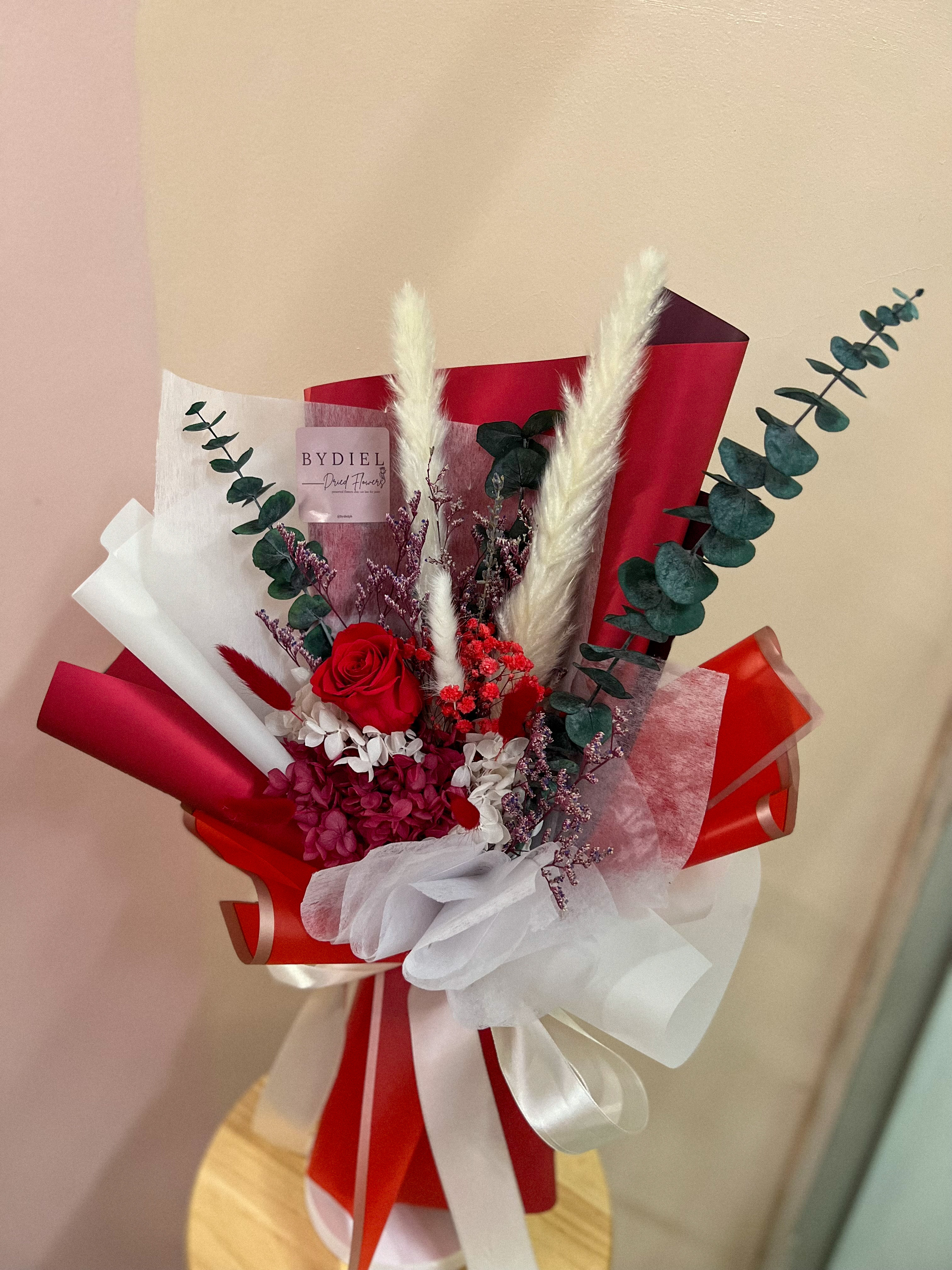 Medium Bouquet Deluxe - Image 1